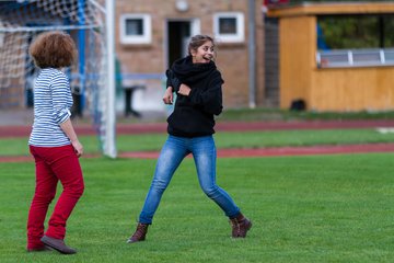 Bild 246 - B-Juniorinnen FSG FraWie hat Besuch aus Berlin